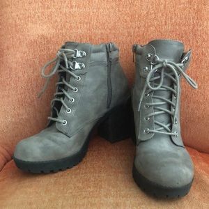 SODA Cute fall boots